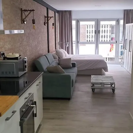 Apartamento Reformado - Centro *